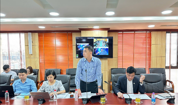 PGS.TS. Lưu Đức Tuy&ecirc;n - Ph&oacute; Cục trưởng Cục Quản l&yacute;, gi&aacute;m s&aacute;t kế to&aacute;n, kiểm to&aacute;n ph&aacute;t biểu tại Hội nghị
