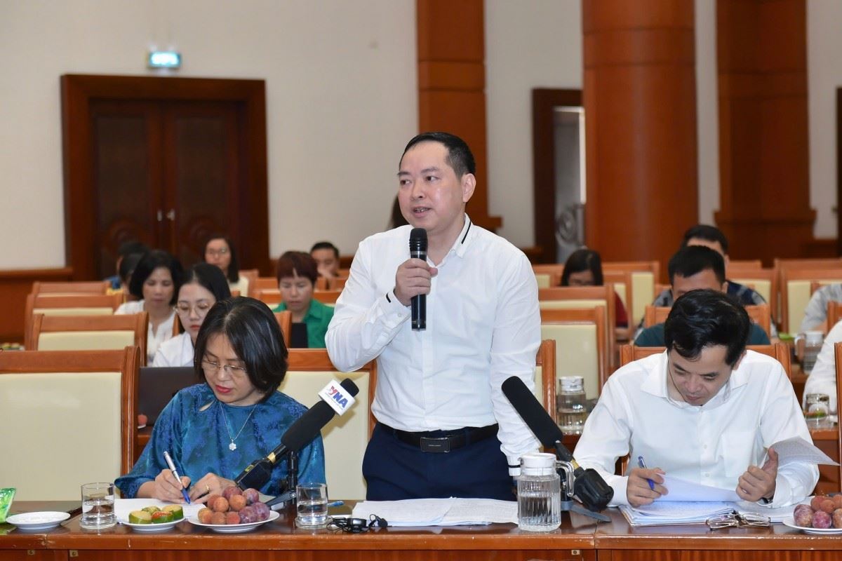 Tăng lương gắn với kiểm soát lạm phát và ổn định kinh tế vĩ mô