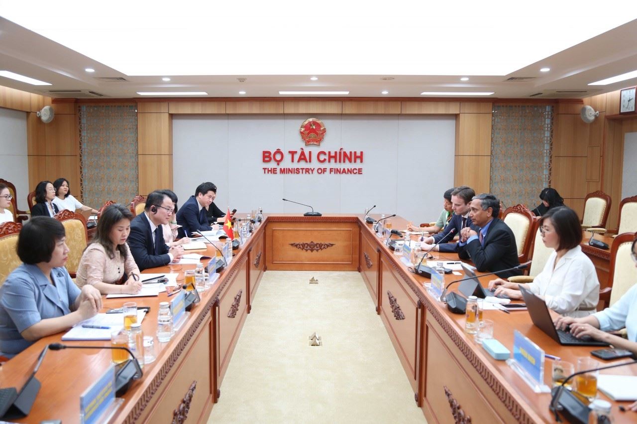Bộ Tài chính và IMF trao đổi giải pháp ứng phó khủng hoảng năng lượng, duy trì ổn định kinh tế vĩ mô