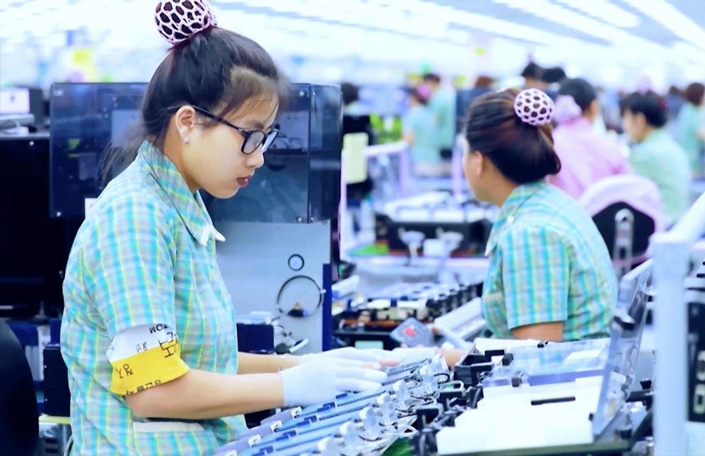 Nghị quyết số 10-NQ/TW: Bước chuyển đột phá từ “chờ nhà đầu tư” sang chủ động săn đón đại bàng” FDI