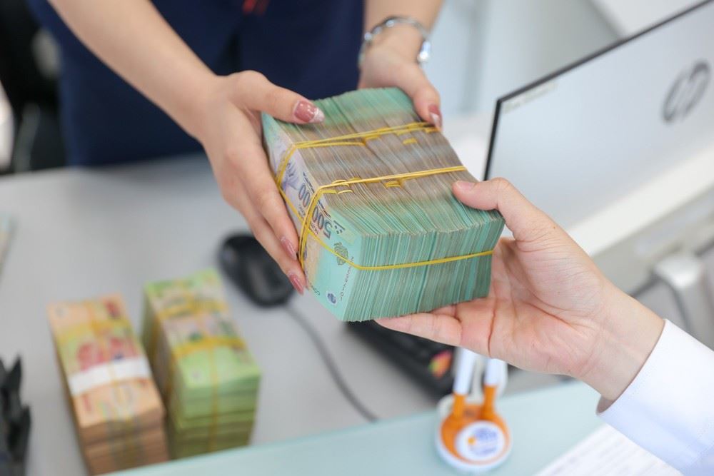 Đằng sau “kỷ lục” 11 triệu tỷ đồng tiền gửi của dân cư