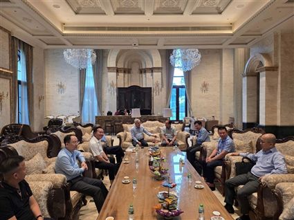 Vu Anh Tuan, General Director of Vietnam National Coal and Mineral Industries Group, Participates in Investment and Trade Cooperation Promotion Programs in Laos and Cambodia