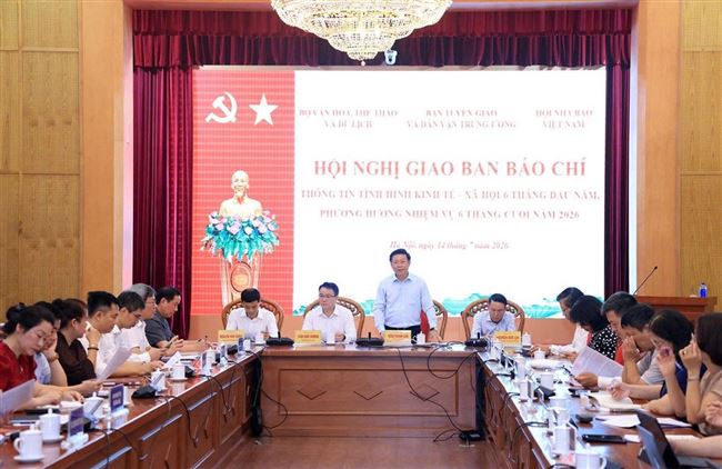 Bộ Tài chính nói gì về mức nhập siêu trong nửa đầu năm 2026?
