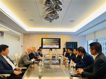 Vinacomin and Caterpillar Strengthen Cooperation and Enhance Service Capabilities in the Vietnamese Market