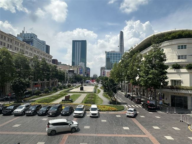 TP. Hồ Chí Minh: Đánh thức dòng tiền mua sắm từ thiên đường outlet