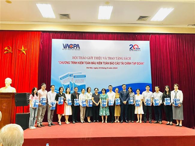 VACPA tổ chức hội thảo giới thiệu và trao tặng sách ‘’ Chương trình Kiểm toán mẫu kiểm toán Báo cáo tài chính tập đoàn ‘’.
